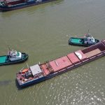 پهلوگیری کشتی‌های باری در اسکله منطقه آزاد بندر انزلی دریای کاسپین